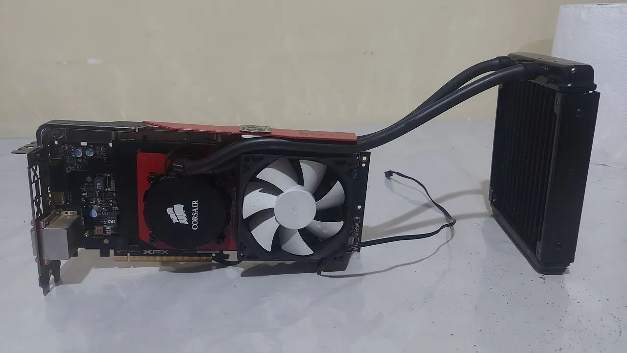 Placa de Vídeo com water cooler