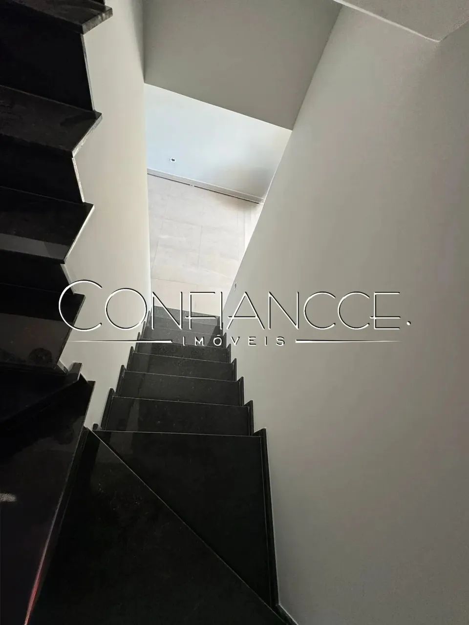 Casa em Condominio com 3 quartos para alugar em Vivendas do Parque, Santa Candida | Confia - Foto 5