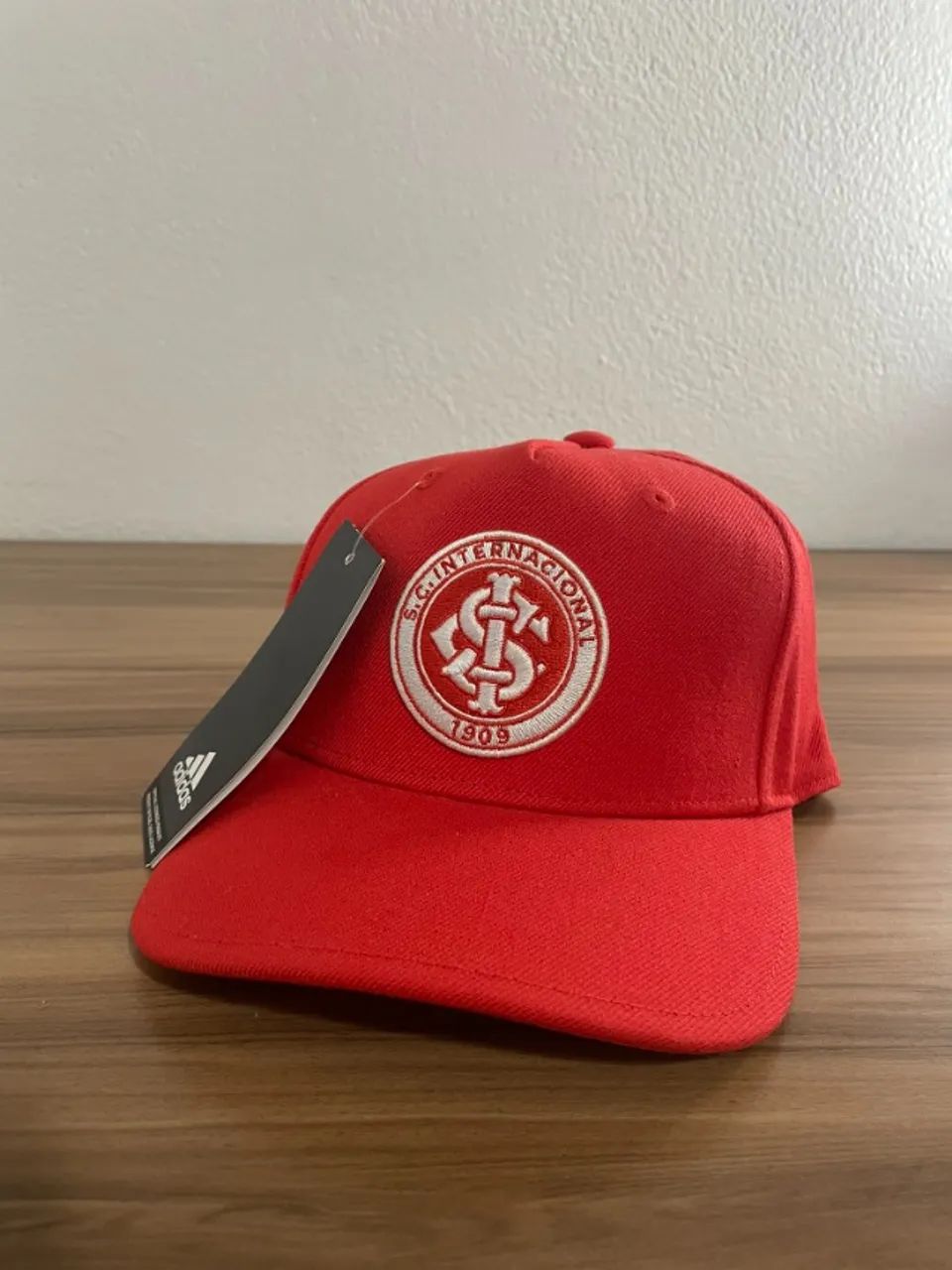 Boné Internacional Adidas