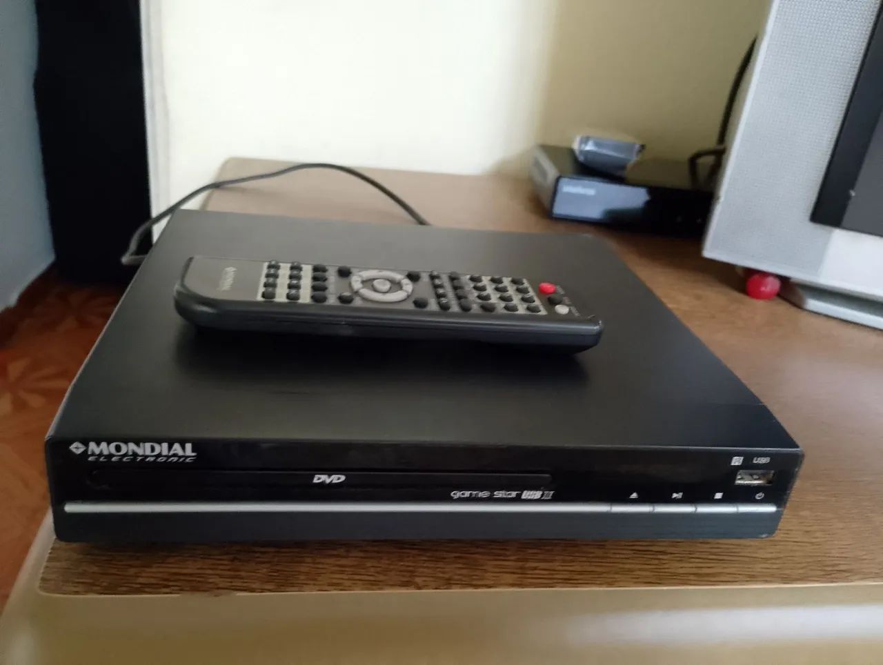 Aparelhos de DVD ( Mondial e Tec Toy )