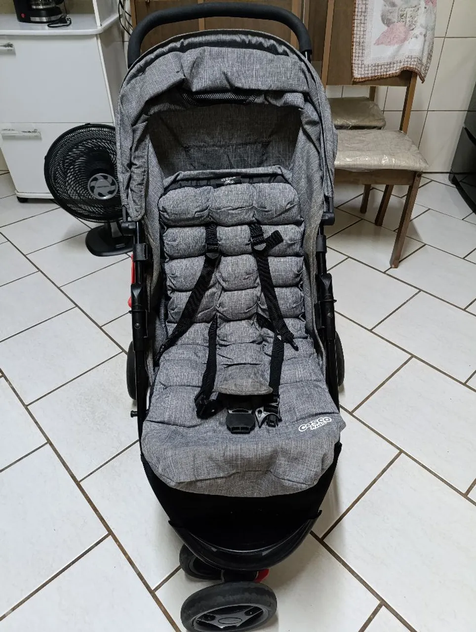 Carrinho de Bebê - Marca Cosco toffy- Usado