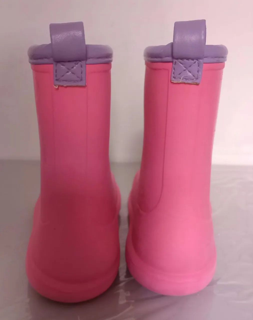 Botinha galocha importada rosa - Foto 4