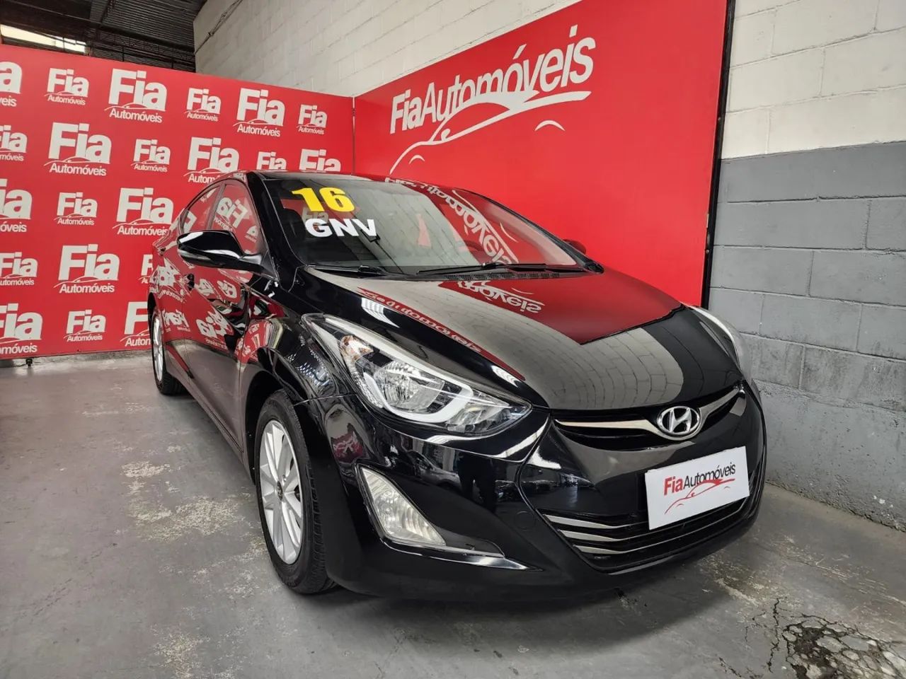 Hyundai Elantra 2.0 GLS AUTOMATICO COMPLETO GNV 2016 IPVA 2025 GRATIS