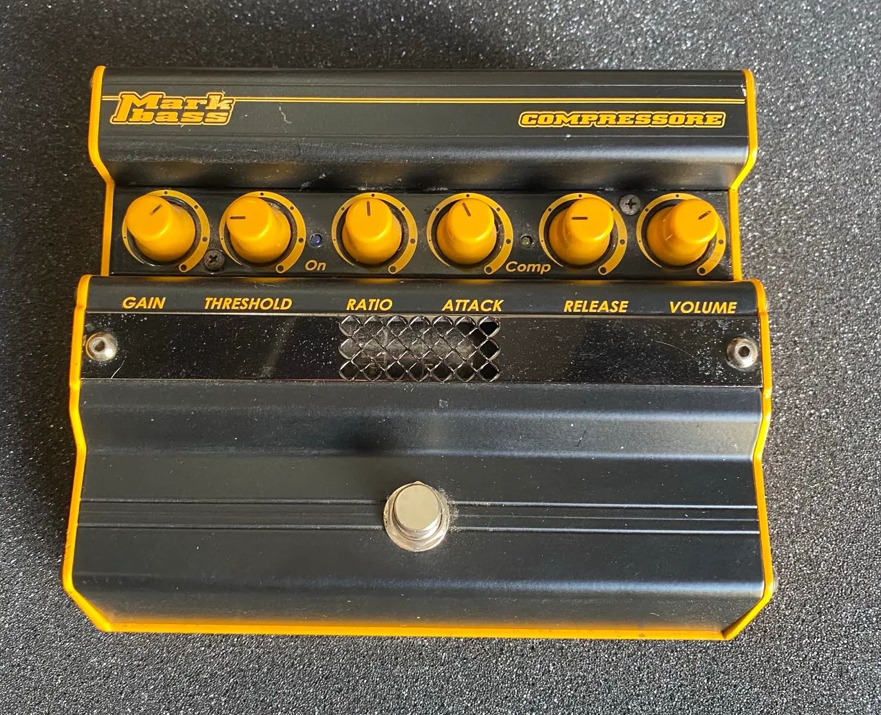 Pedal Compressor para baixo Markbass