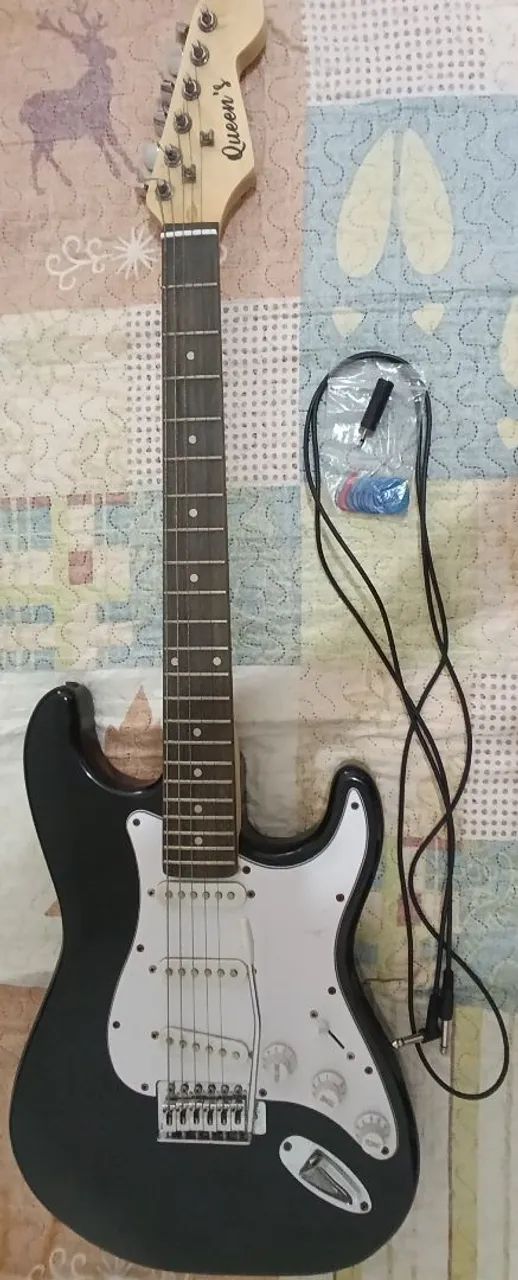 Guitarra  Queens preta usada - Foto 2