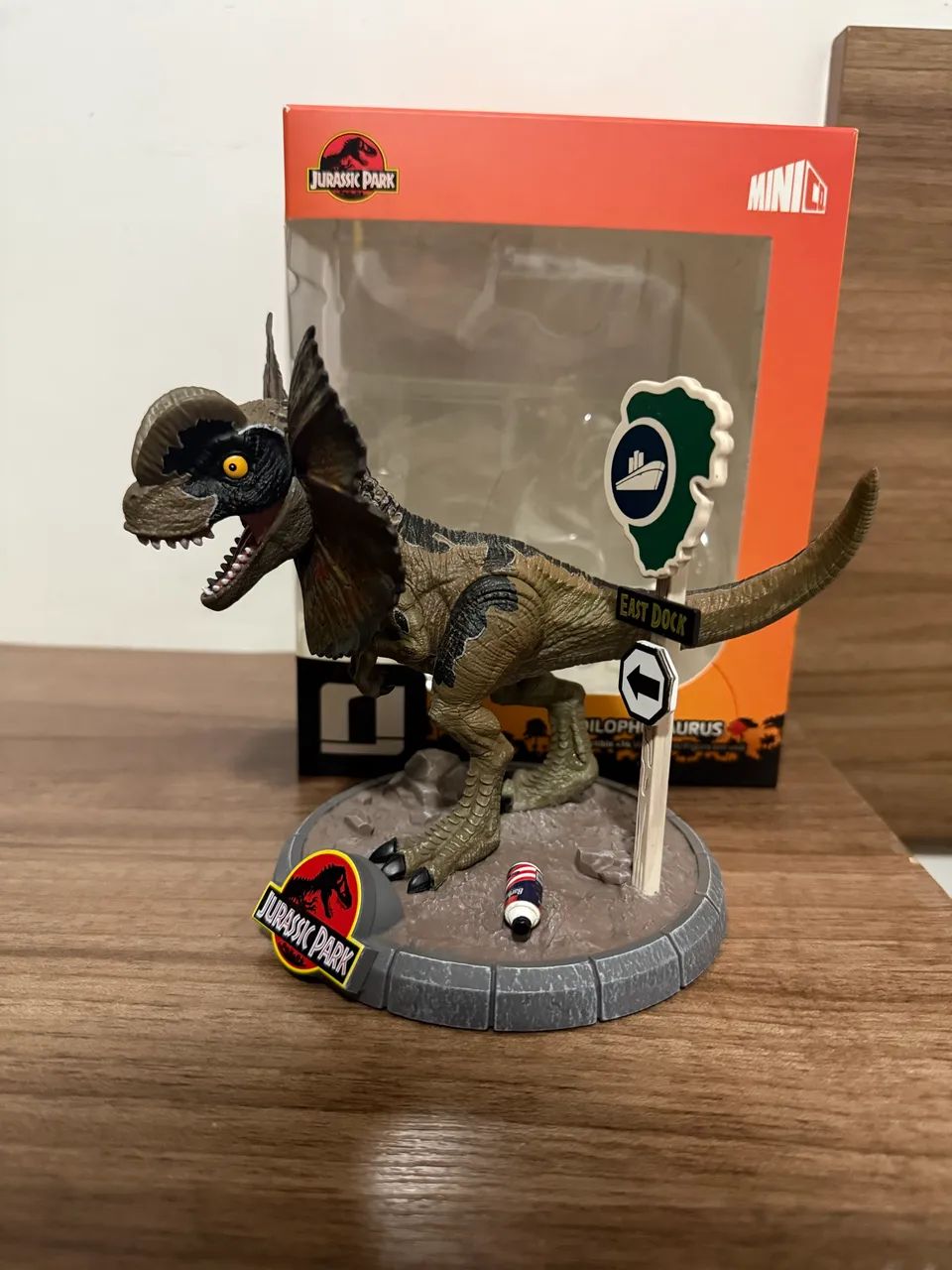 Jurassic park dilophosaurus iron studios minico  - Foto 4