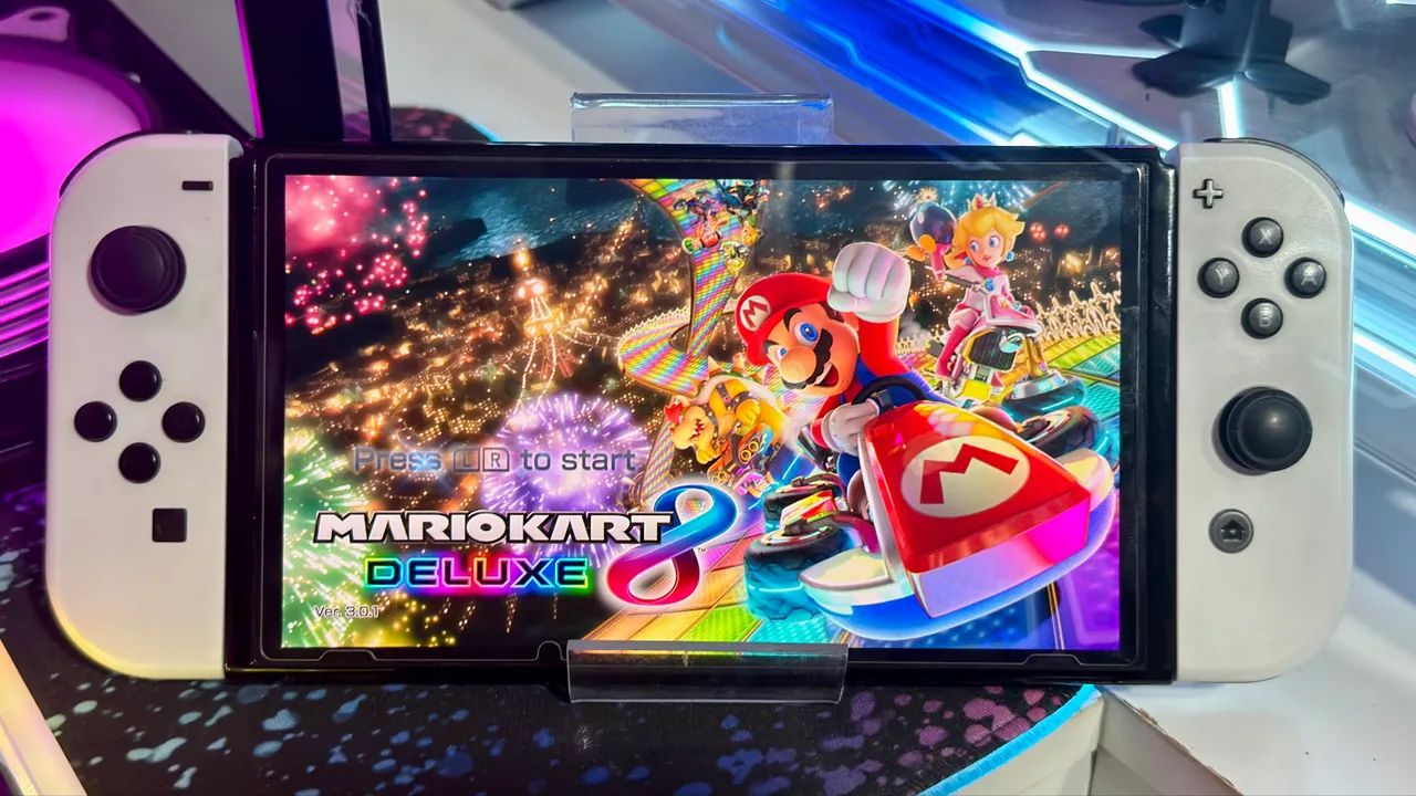 NINTENDO SWITCH OLED BRANCO DESBLOQUEADO - 64GB + MICRO SD 256GB
