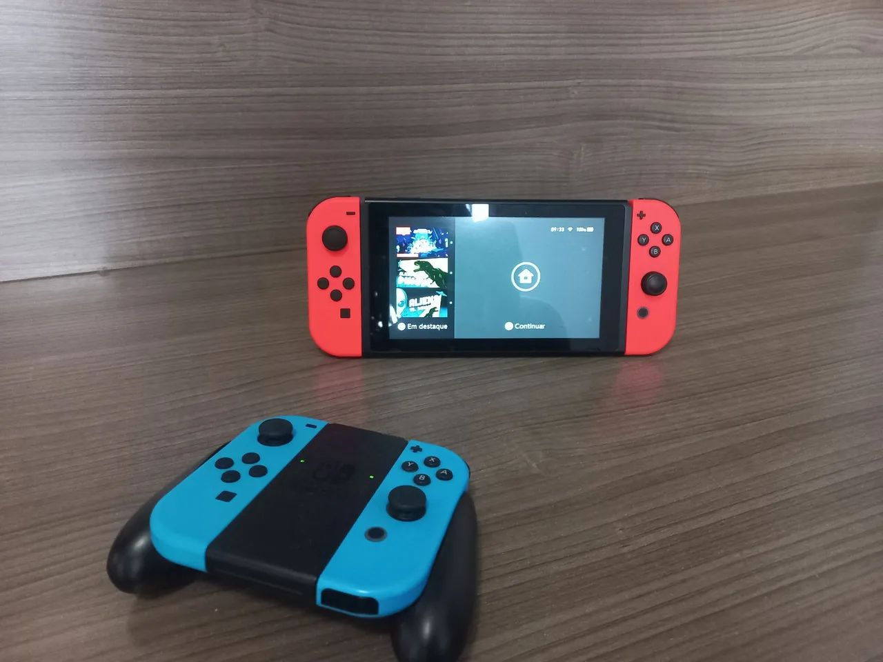 Nintendo Switch v1 + par extra de joy-cons - Foto 2