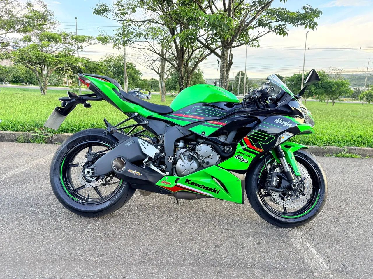 Kawasaki Zx-6r 636cc 2018 - 1465436920 | OLX