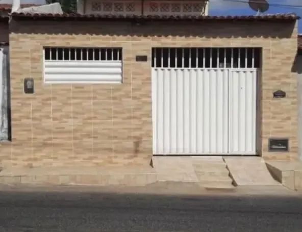 CASA EM BREVES