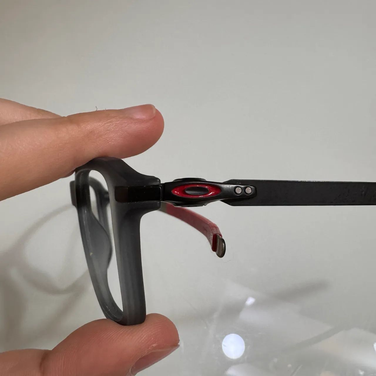 armação oakley wheel house satin grey smoke - Foto 4