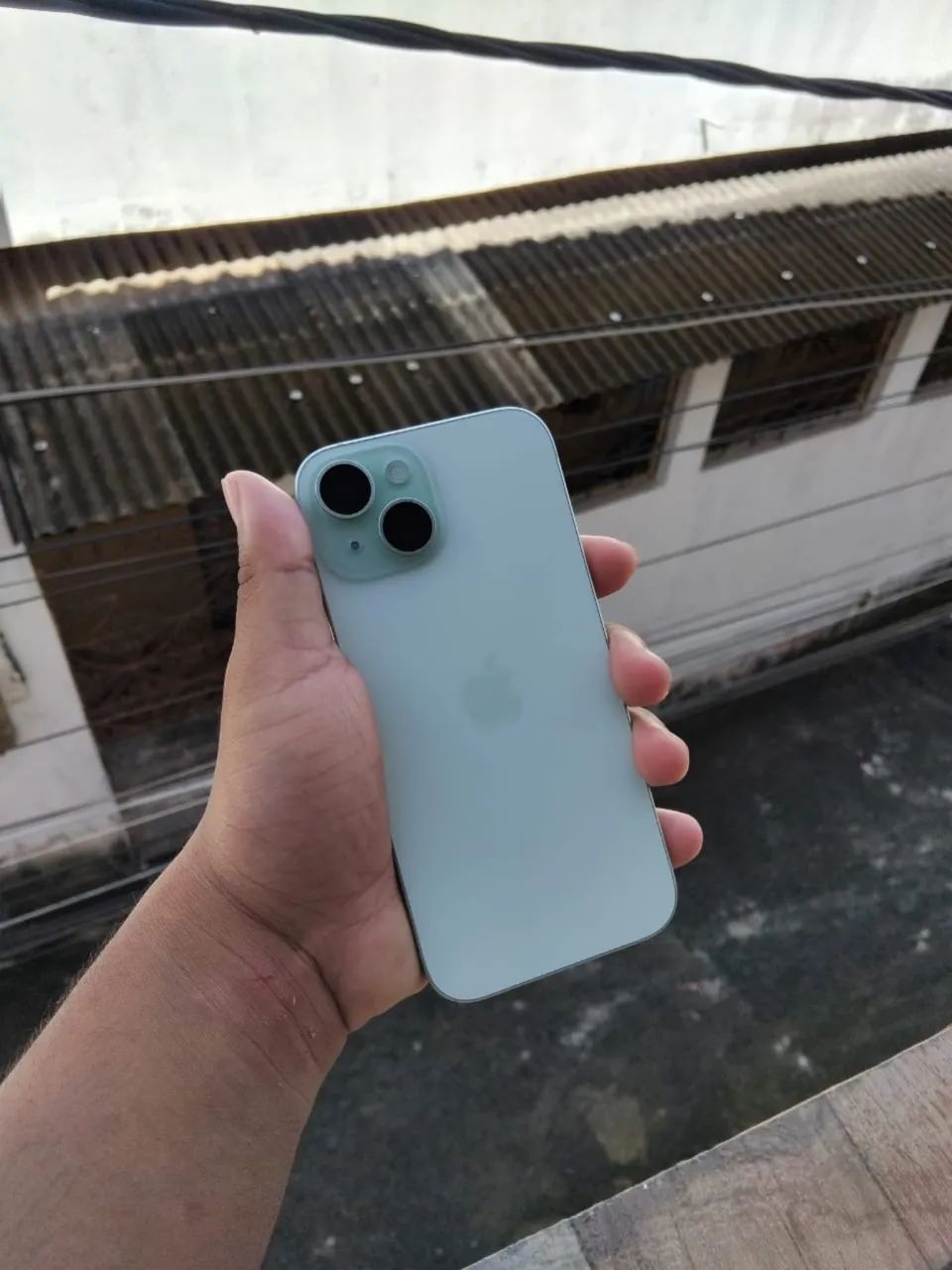 iPhone 15 com garantia e caixa  - Foto 2