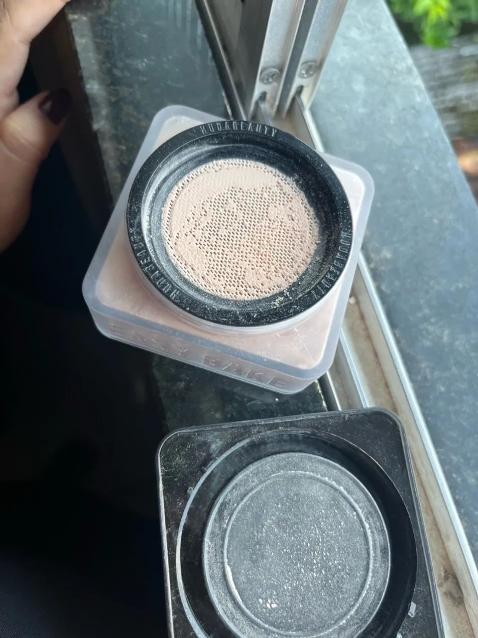 Pó solto Huda Beauty - Foto 3