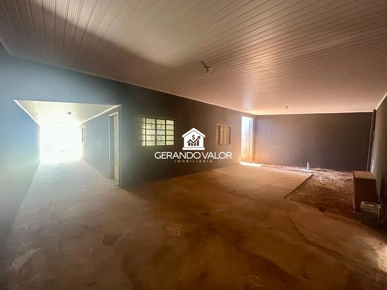 Casa com 2 Suítes - Garagem coberta - Foto 2