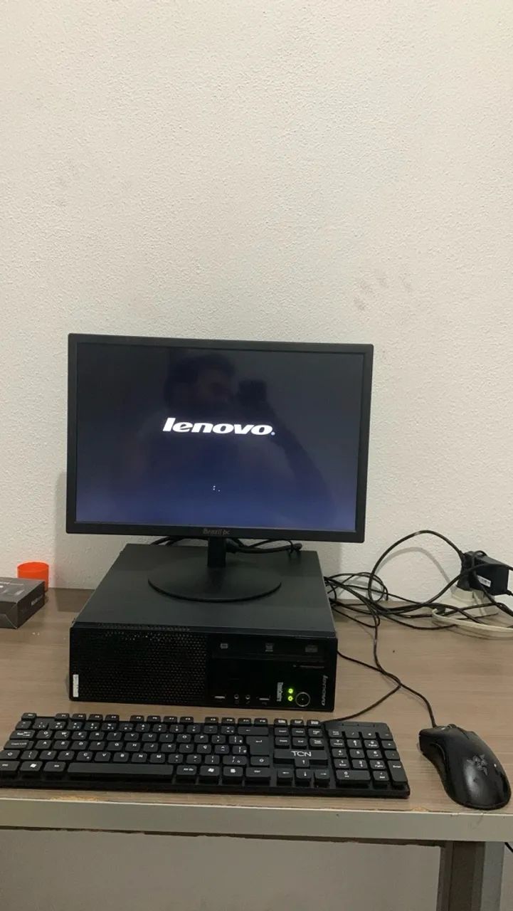 Computador Lenovo ThinkCentre | Intel Core i5 | 4 GB RAM 