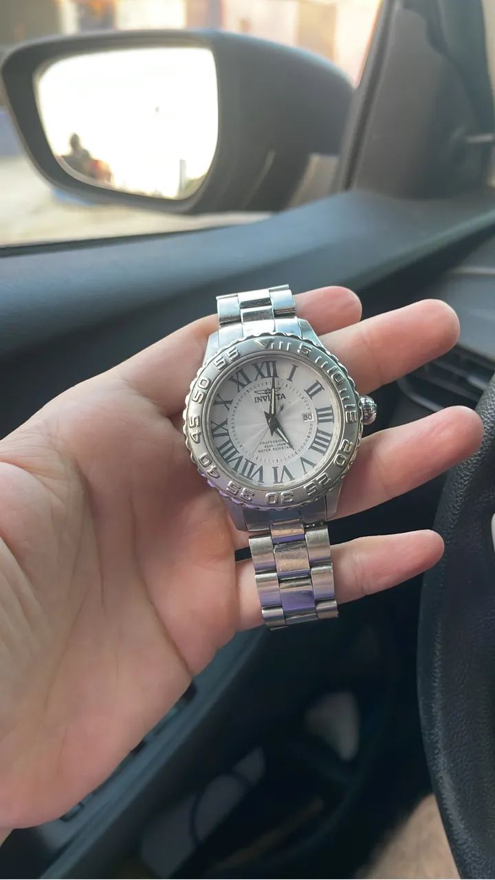 relogios invicta e Guess