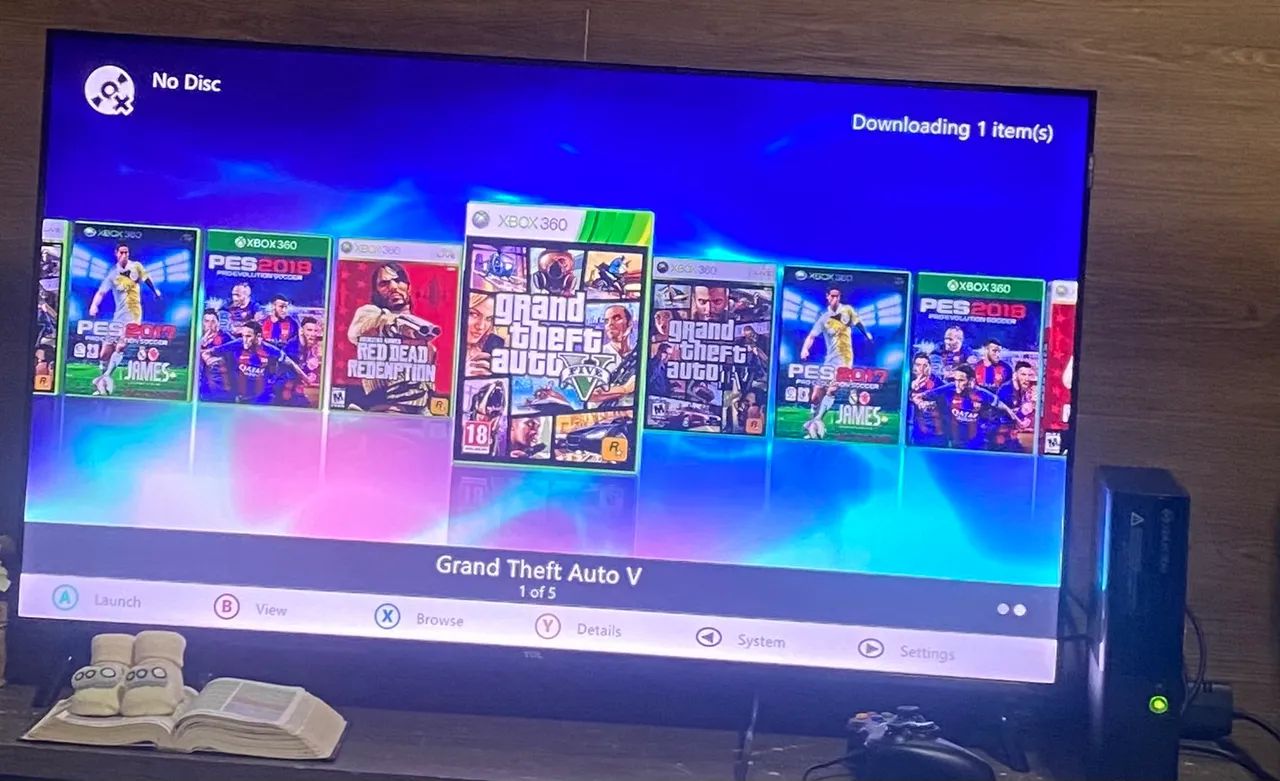 Xbox 360 super slim 