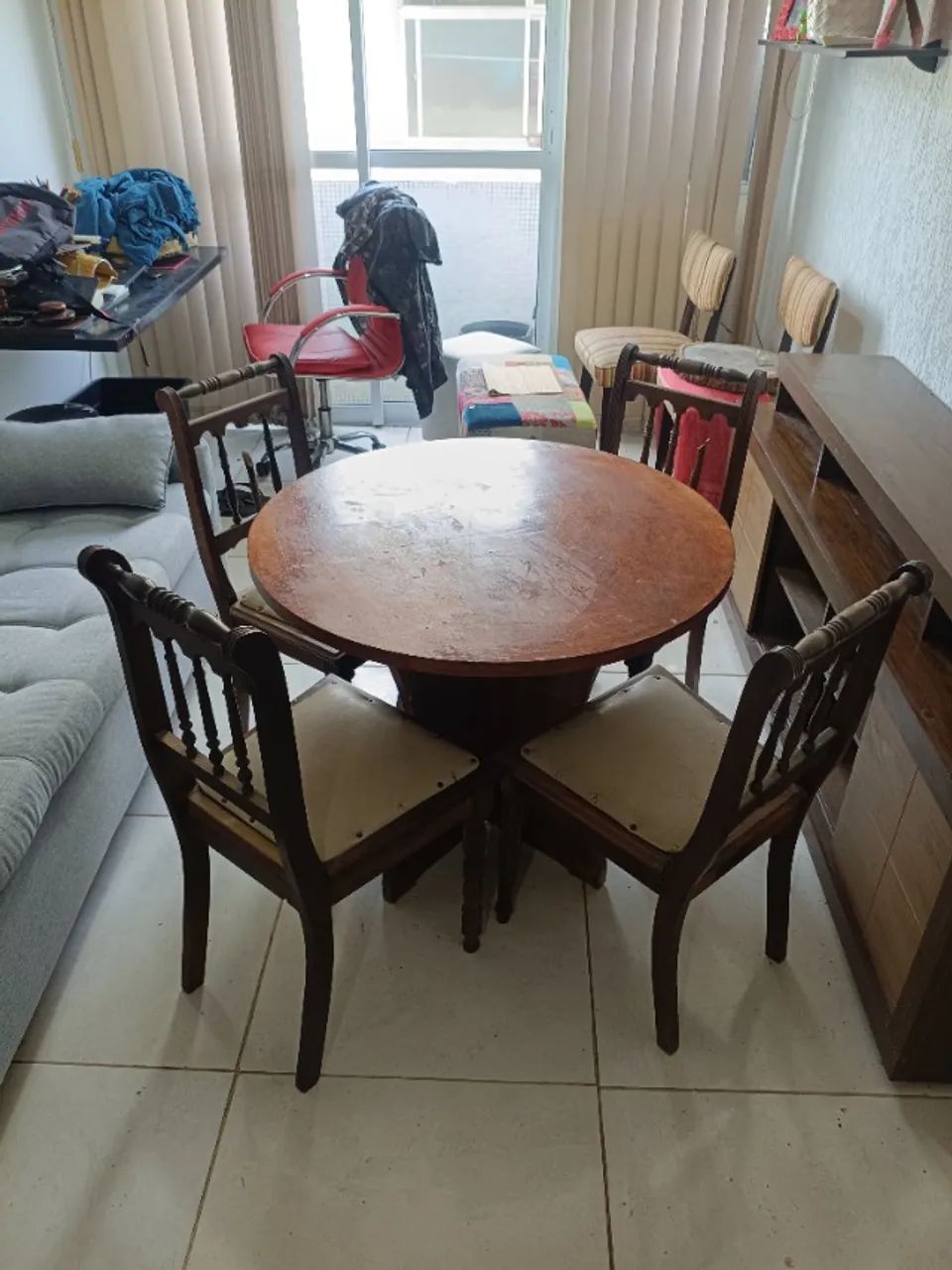 Mesa com 4 cadeiras  - Foto 3