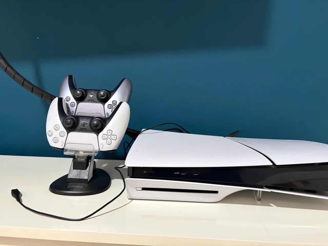 Ps5 completo novíssimo,  com 2 controles e jogos  - Foto 4