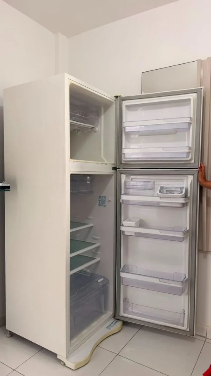Geladeira Electrolux 382L - Foto 4