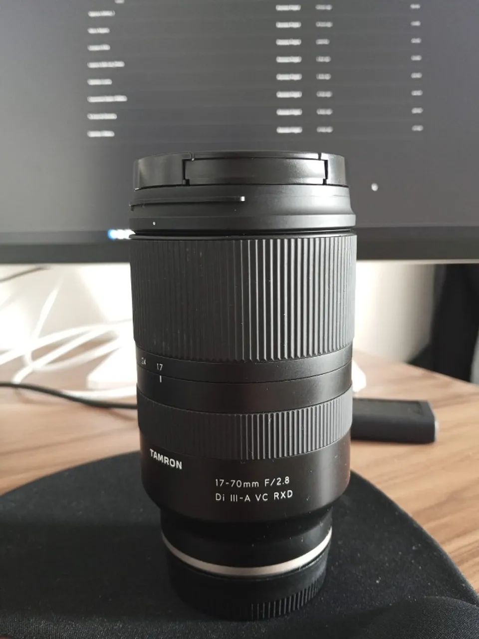 【TAMRON 17-70mm F/2.8 Di III】元箱 Lente Tamron 17-70mm f/2.8 Di III-A VC RXD p/ Sony E - Câmeras e