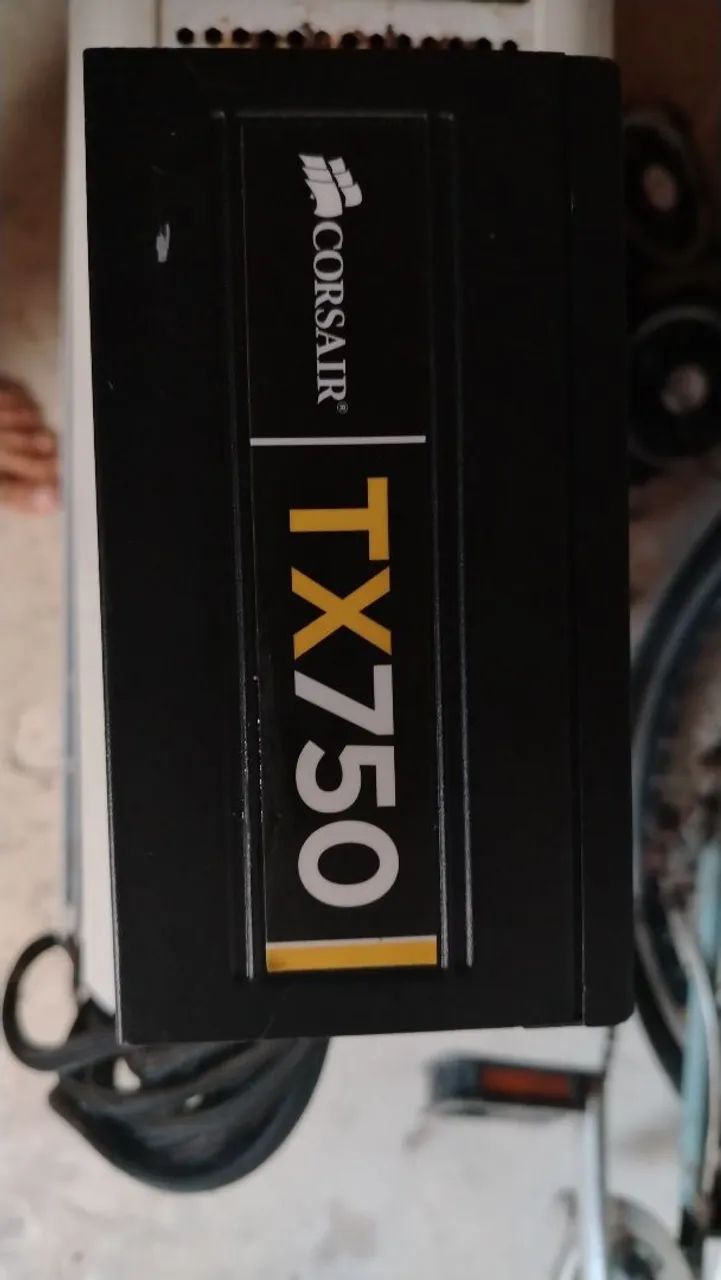 Fonte Corsair Tx750