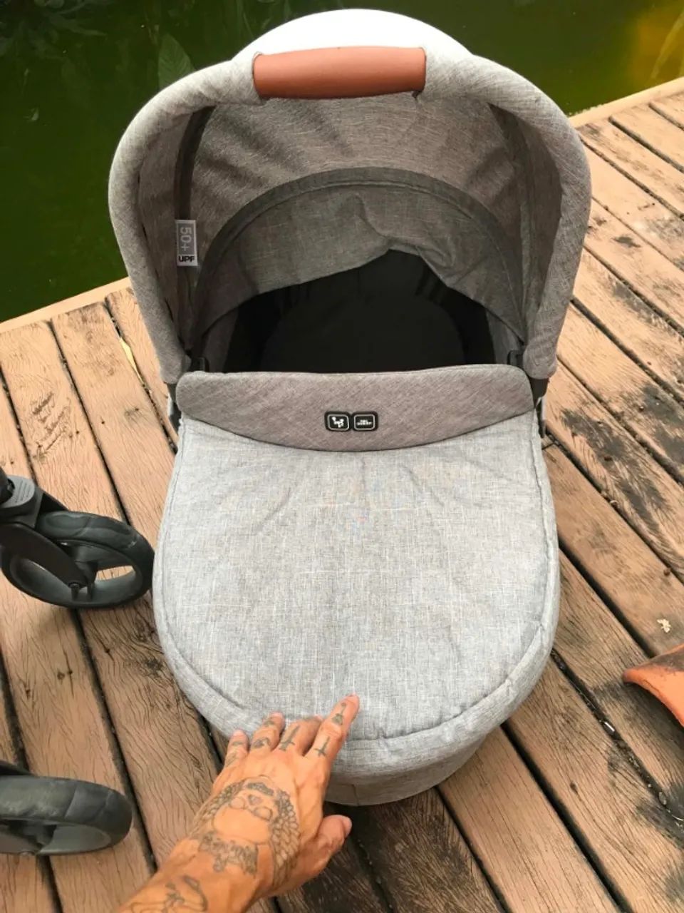 Carrinho De Bebê ABC Design Como 4 Trio Com Moisés E Bolsa - Foto 2