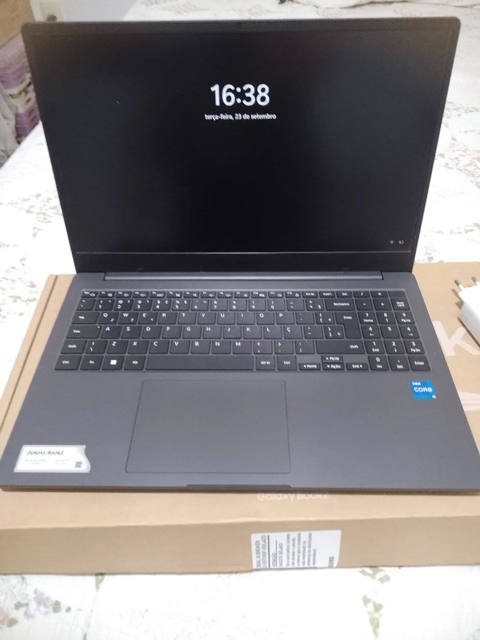 Vendo notebook Samsung Galaxy book2 SSD processador Intel coreI5 semi novo 