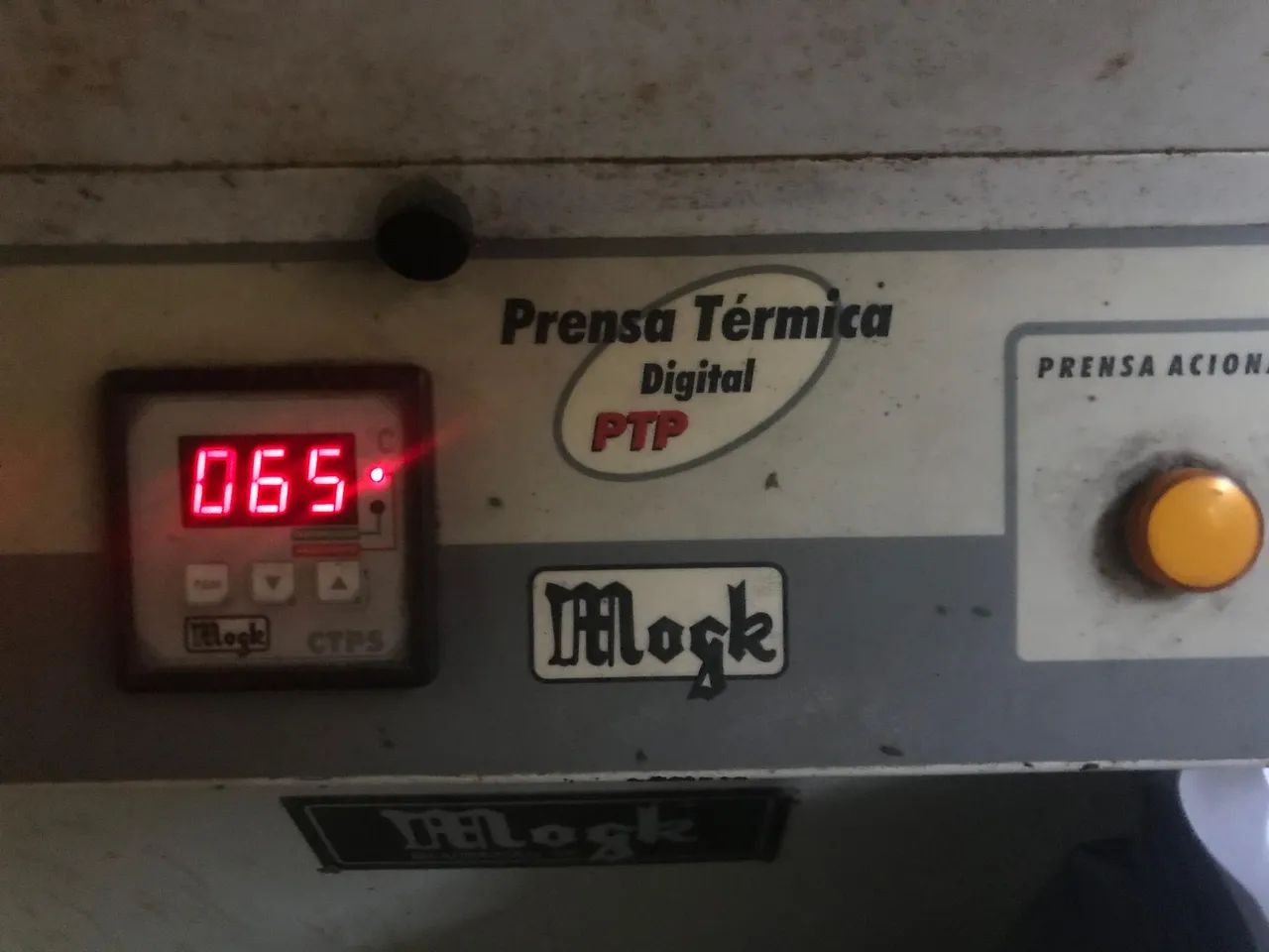 Prensa Térmica Semi-Automática para Transfers - PTP-1450 - Foto 2