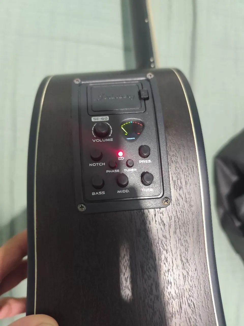 Vendo violão com acessórios  - Foto 3