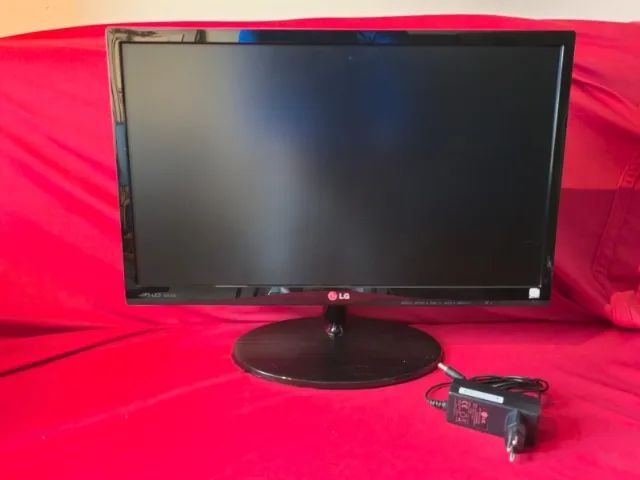 Monitor LG Full HD 21,5 Polegadas DVI-D/VGA Modelo 22EA53TA
