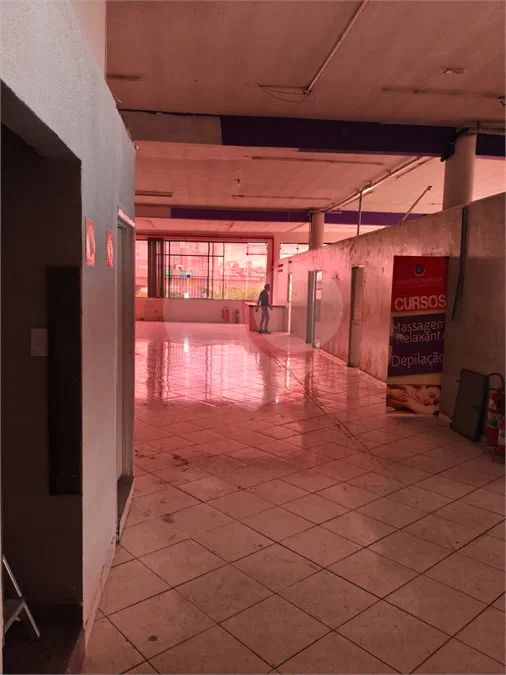 Salão Comercial para locação em Itaquera - SP