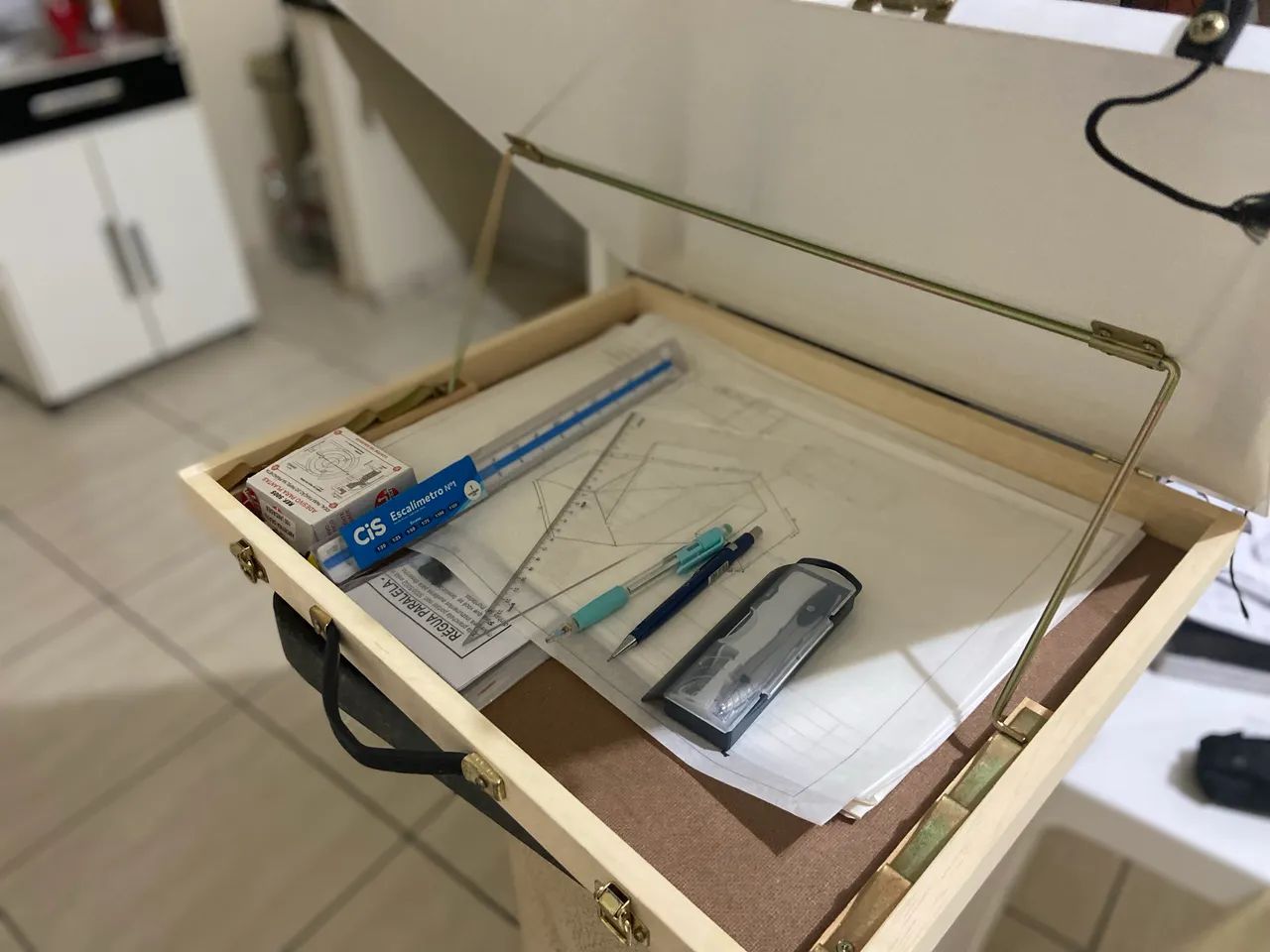 Prancheta de desenho técnico 422992334962698241