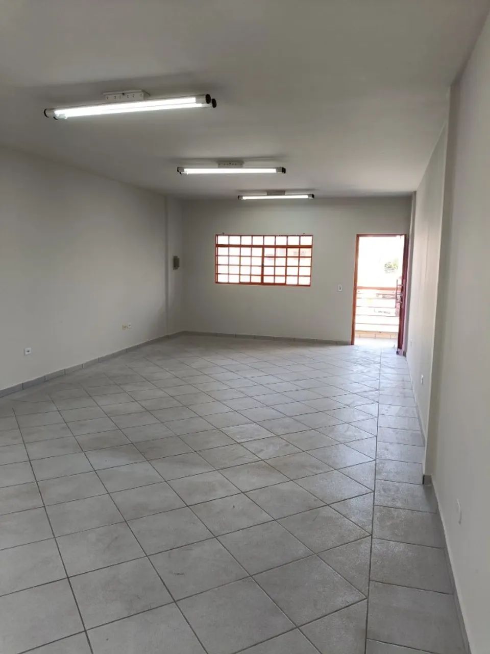 Sala comercial com 60m² na Rui Barbosa - Foto 4