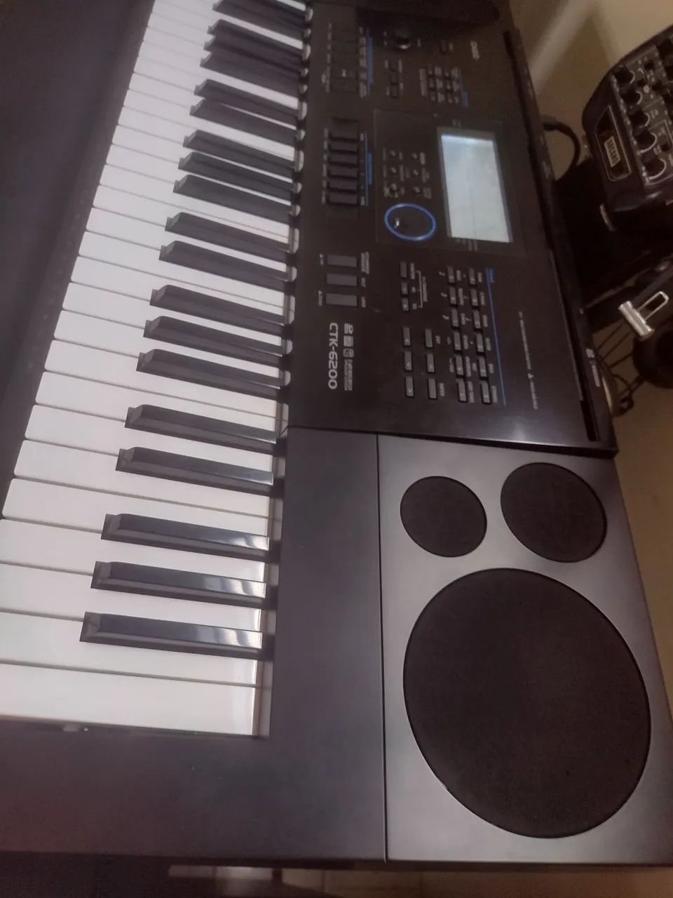 Teclado Casio CTK 6200 - Programado com Ritmos atuais - Foto 4