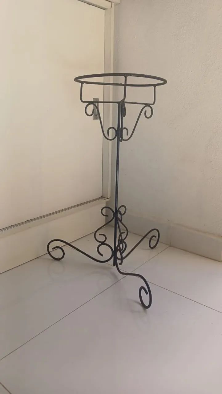 Tripé colonial 70 cm