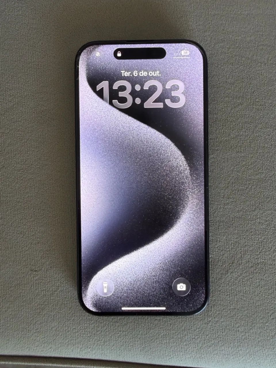 iPhone 15 Pro - Foto 2