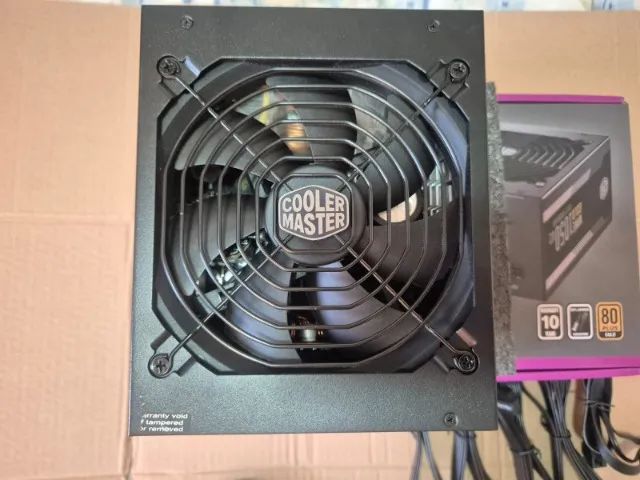 Fonte Cooler Master MWE Gold 1050 V2 Full Modular (Ainda dentro da garantia) - Foto 2