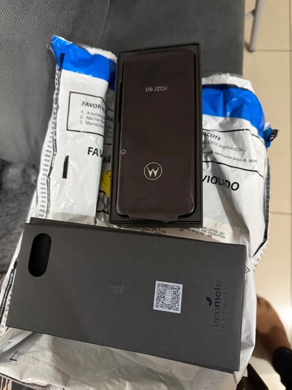 Celular motorola razr60 - Foto 2