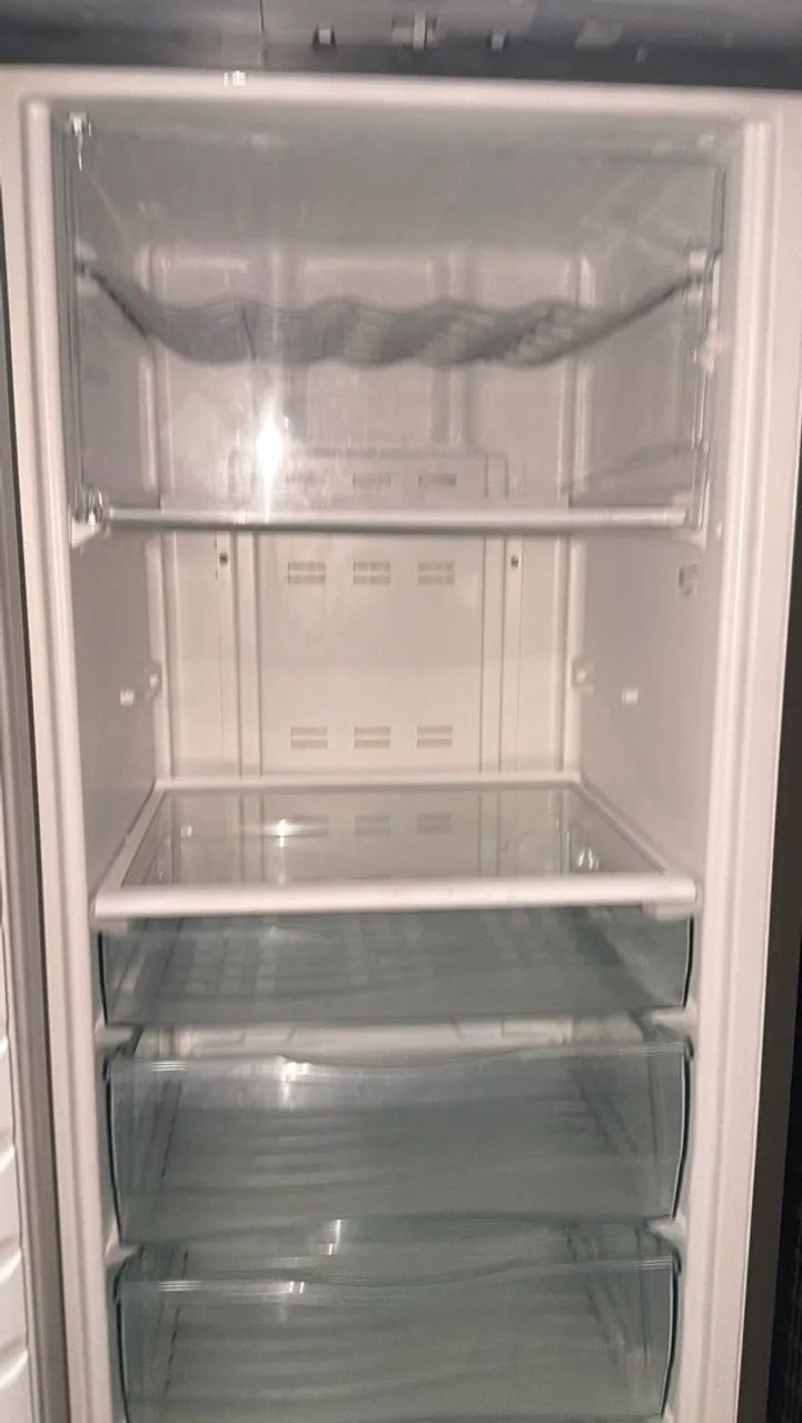 Freezer vertical Brastemp, Funcionando perfeitamente  - Foto 5