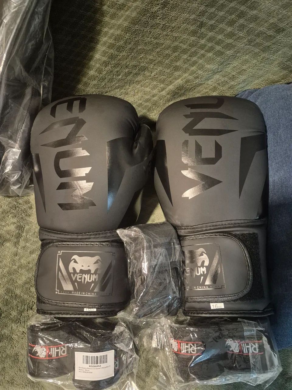 Luva de boxe e bandagem