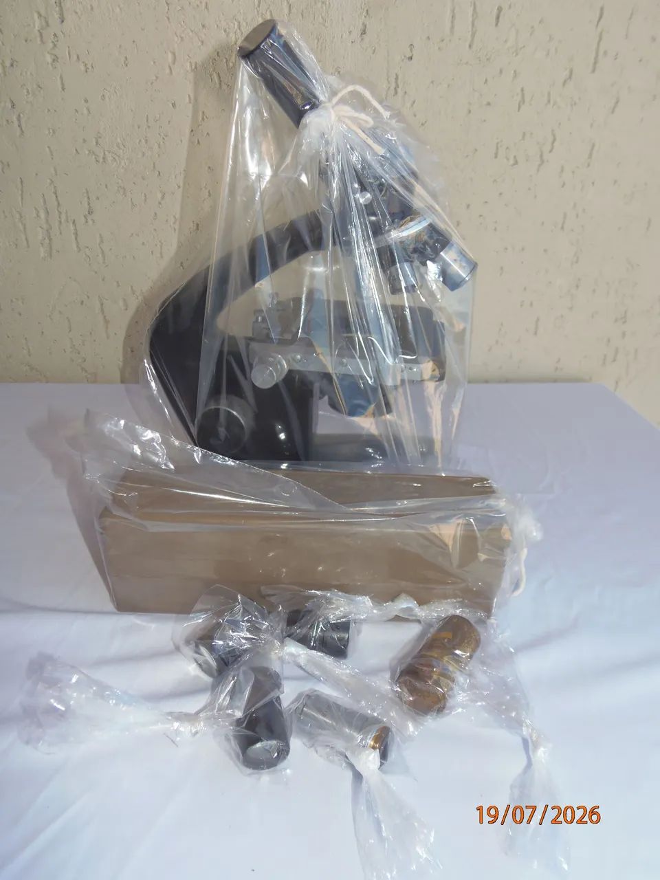 Microscópio Antigo. ACEITO OFERTA ou TROCA. - Foto 4