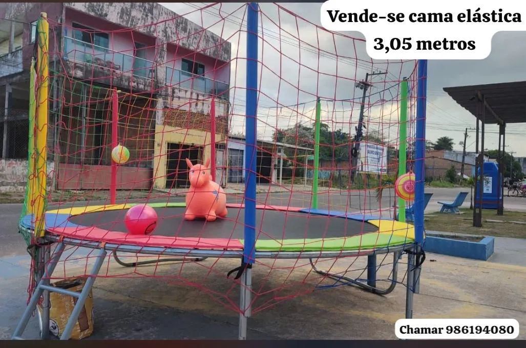 Cama elástica/ pula pula