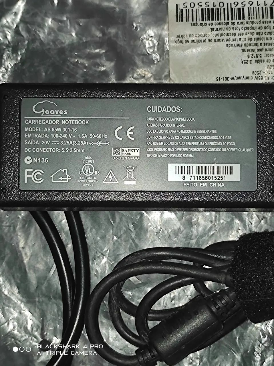 carregador de notebook da marca Geaves original  - Foto 4