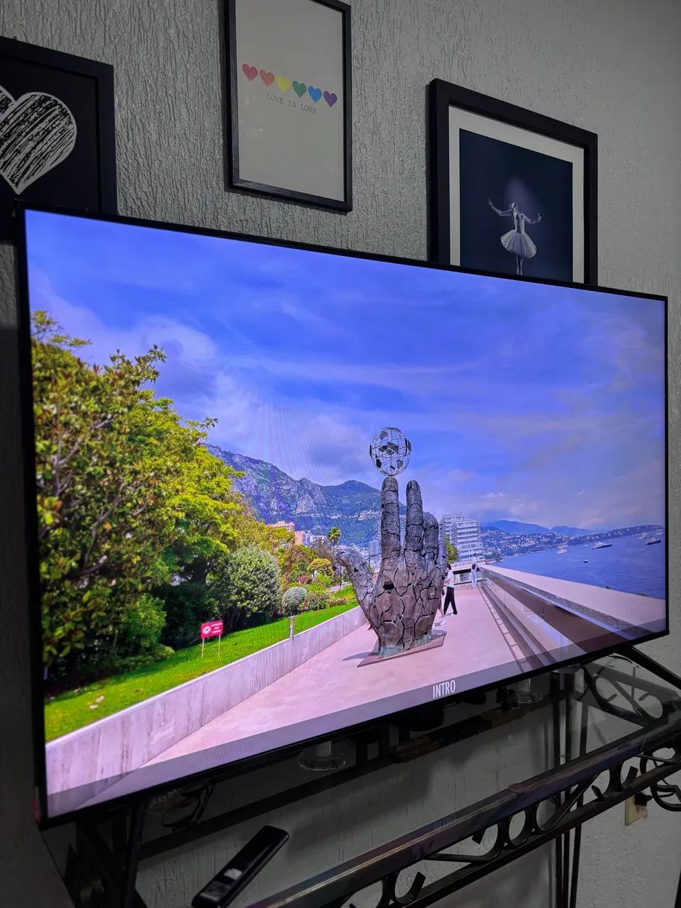 Smart tv 43 polegadas 4k, comando de voz, borda infinita. - Foto 4