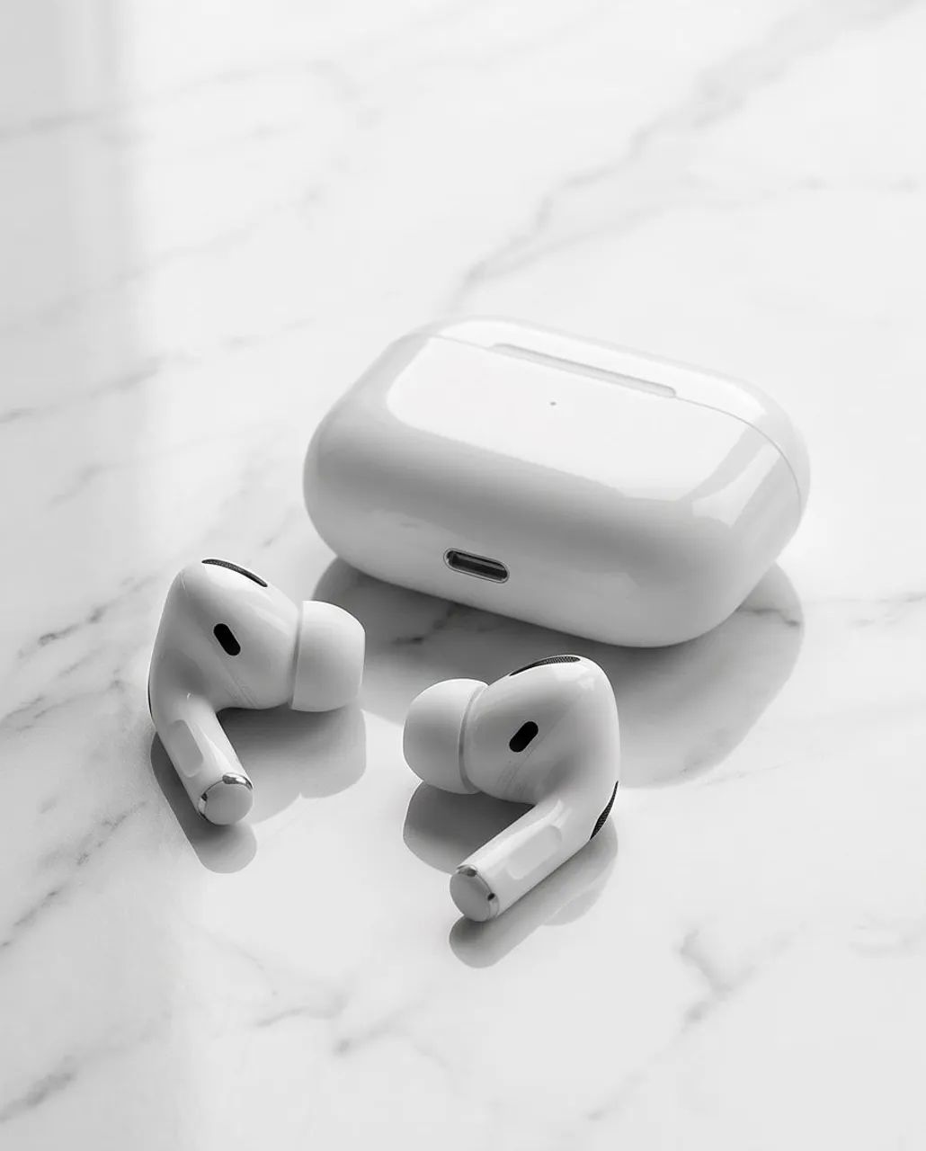 Fone Bluetooth Sem Fio TWS com Estojo de Recarga USB-C