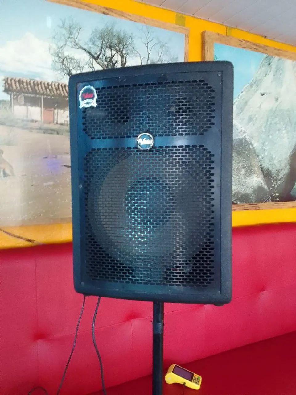 Vendo caixa ativa leacs 200w.. *33