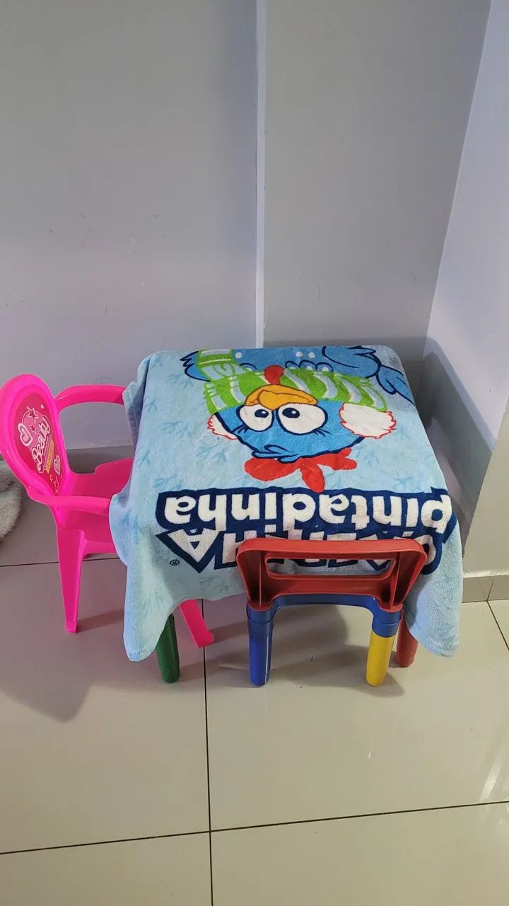 MESA INFANTIL 2 CADEIRAS  - Foto 2