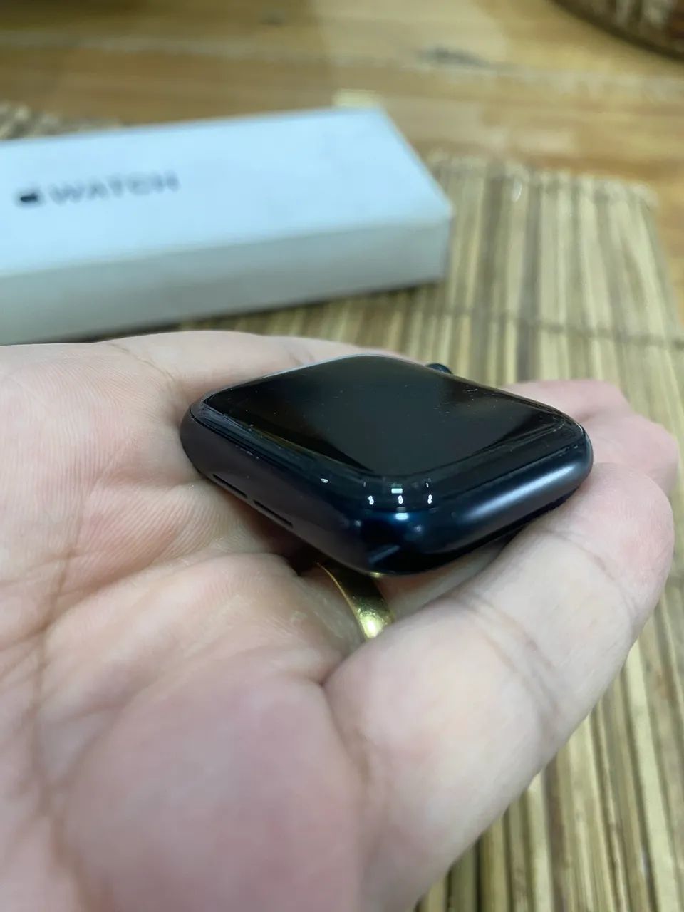 Apple Watch SE 44mm 2025 - Foto 2