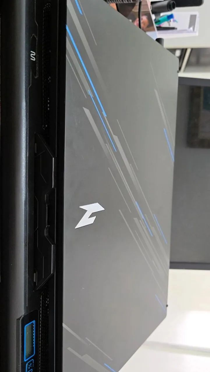 Vendo Acer Nitro V15 RTX 4050 - 1,5TB - 16GB DE RAM. - Foto 2